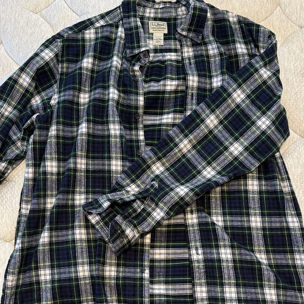 L.L. Bean Men’s Long-sleeve Green and Blue Flannel